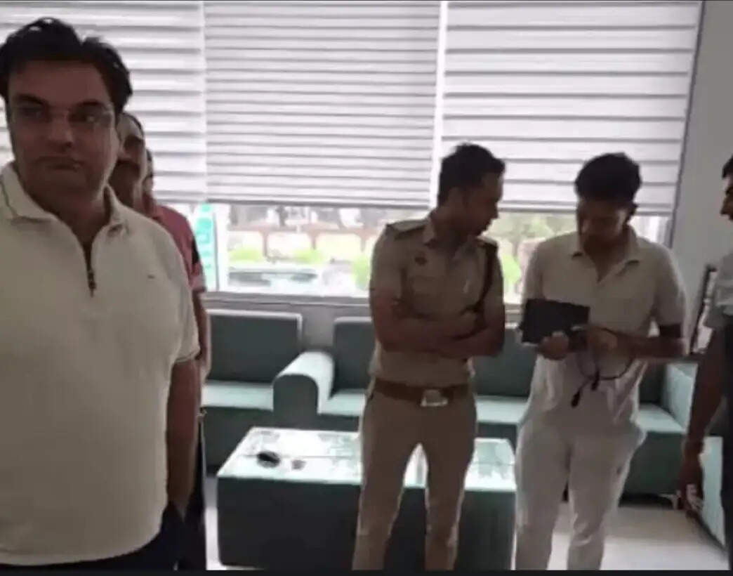 रोहतक: महम में विधायक के कार्यालय पर फायरिंग