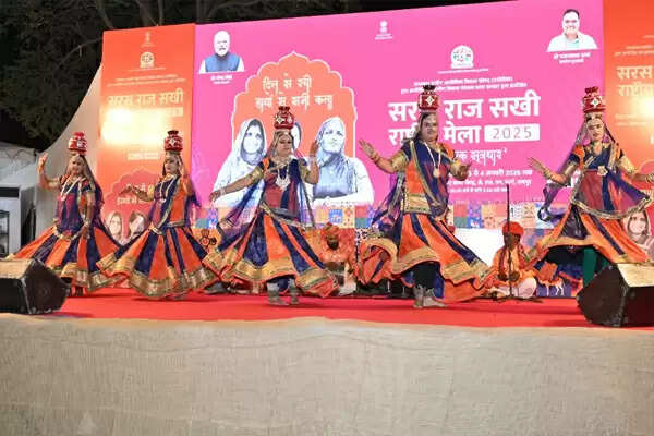 सरस राजसखी राष्ट्रीय मेले में रोज सज रही भारत की लोक कलाओं की अनुपम झलक