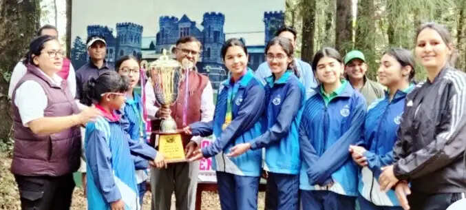 गवर्नर्स कप अंतर विद्यालयी गोल्फ प्रतियोगिता में सेंट जोसेफ कॉलेज और ऑल सेंट्स कॉलेज रहे ओवरऑल विजेता