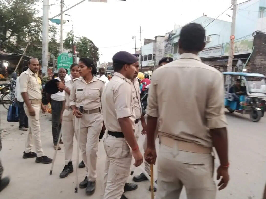 सुपौल में चला वाहन जांच अभियान, 20 हजार से अधिक का जुर्माना वसूला गया