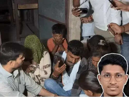 नीट परीक्षा के पेपर लीक में आत्महत्या करने वाले झुंझुनू के छात्र के परिजनो को राहुल गांधी ने फोन पर सांत्वना दी