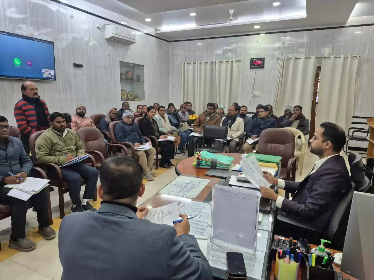 कस्तूरबा विद्यालयों में कम उपस्थिति पर शिक्षक घर जाकर अभिभावकों से करेंगे संपर्क