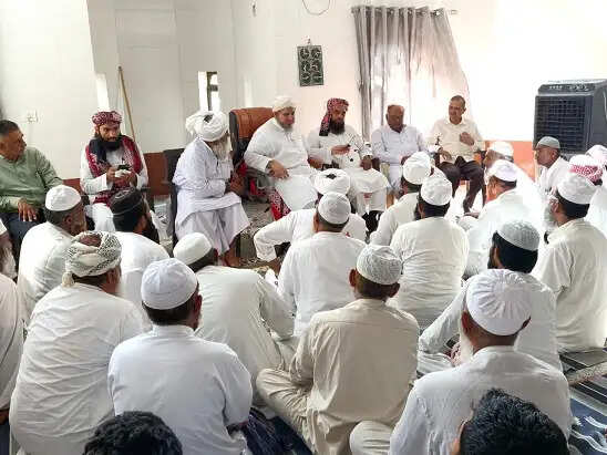 राजस्थान के सीमावर्ती जिलों में मस्जिदों के अवैध ध्वस्तीकरण पर जमीअत के प्रतिनिधिमंडल का दौरा, कानूनी कार्रवाई पर विचार