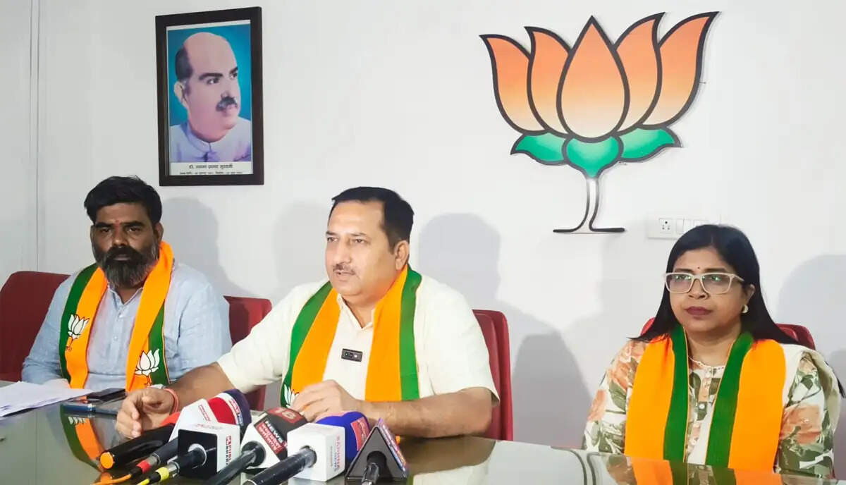 छत्तीसगढ&nbsp;सरकार ने बीते दो वर्षों में शिक्षा विभाग का व्यापक कायाकल्प किया है : डॉ. विजयशंकर मिश्रा