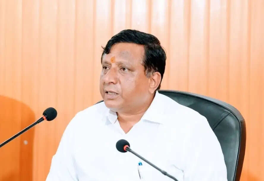 धामी मंत्रिमंडल के बड़े फैसले: पशुपालकों, श्रमिकों और युवाओं को राहत, हाईकोर्ट परिसर व गंगा एक्सप्रेसवे विस्तार को मंजूरी