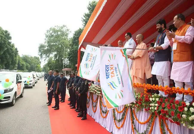 (अपडेट) जीरो कमीशन पर चलेगी भारत टैक्सी, चालक को पांच लाख की सामाजिक सुरक्षा : मुख्यमंत्री योगी आदित्यनाथ