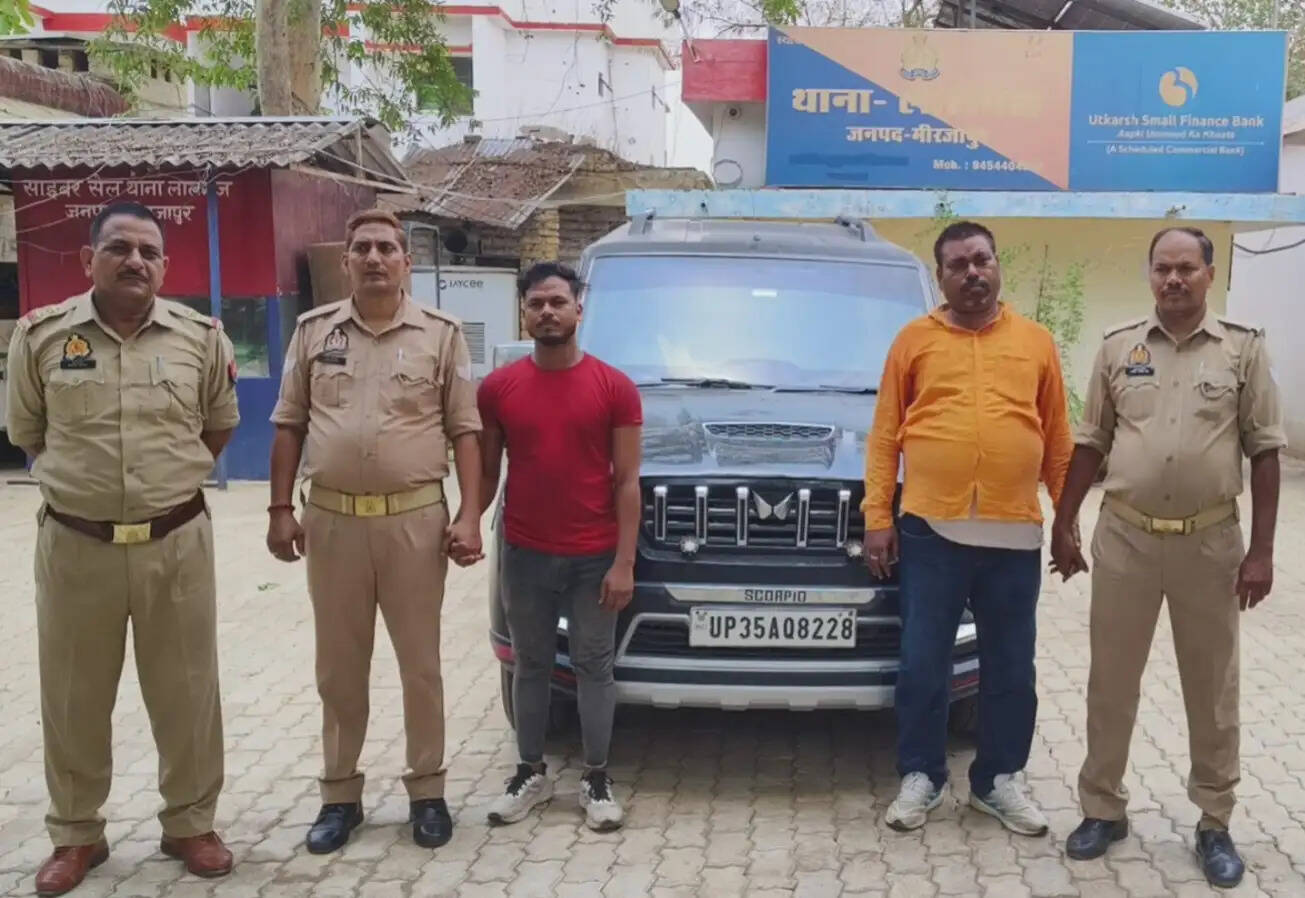 गाैवंश तस्करी गिरोह के दो सदस्य गिरफ्तार, स्कॉर्पियो और मोबाइल बरामद