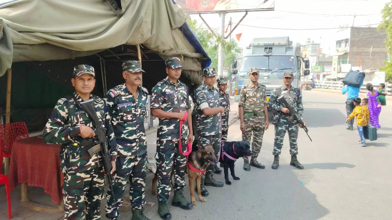 पहलगाम में आतंकी हमले के बाद भारत-नेपाल सीमा पर बढी चौकसी