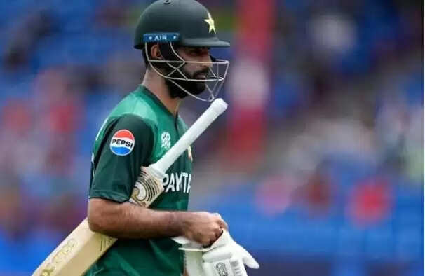 फखर जमान आईसीसी आचार संहिता उल्लंघन के दोषी, लगा मैच फीस का 10 प्रतिशत जुर्माना