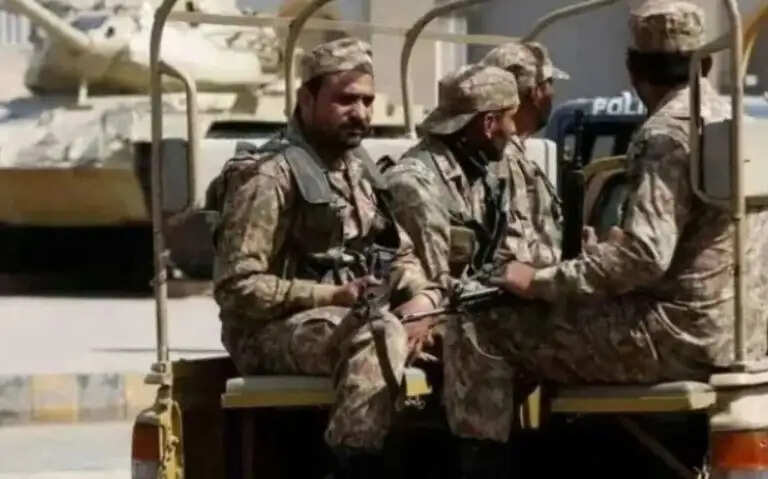 पाकिस्तान के खैबर पख्तूनख्वा में 21 आतंकवादी मारे गए