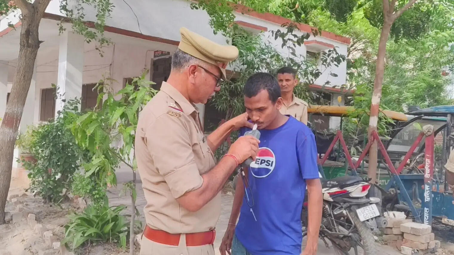 देवरिया पुलिस ने 119 वाहनों का किया ई-चालान