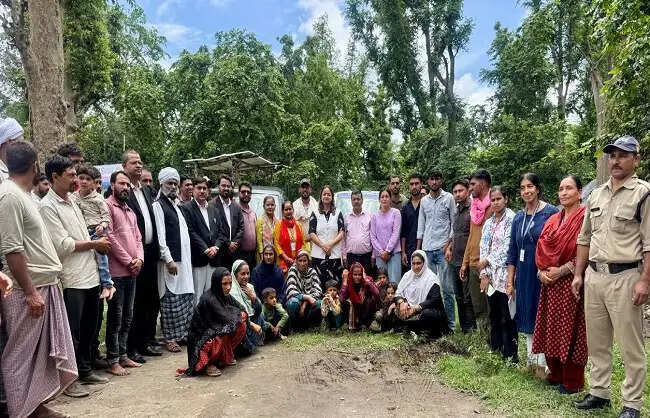 वन गुर्जर समुदाय की समस्याएं सुनीं