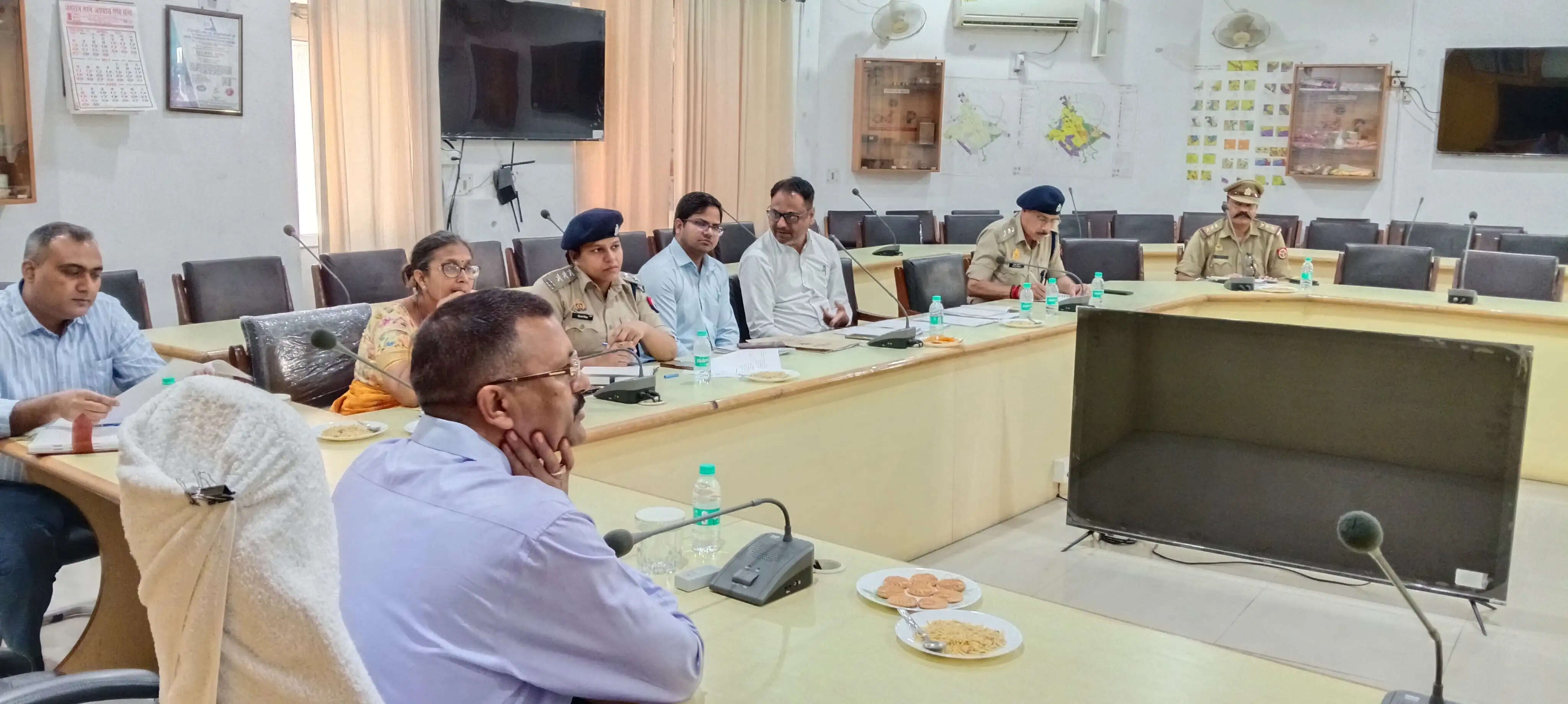 डीएफओ हवाई अड्डे के परिचालन क्षेत्र में जंगली जानवरों को पकड़े : कमिश्नर