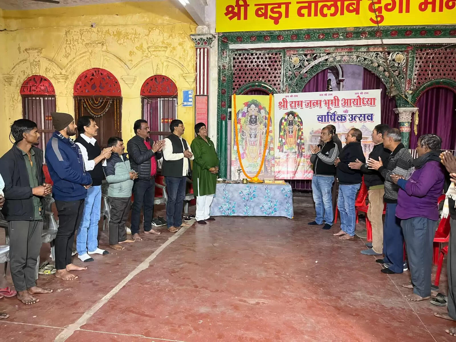 श्री महावीर मंडल बड़ा तालाब&nbsp;प्रांगण&nbsp;में&nbsp;&nbsp;भव्य पूजा अर्चना&nbsp;का&nbsp;आयाेजन