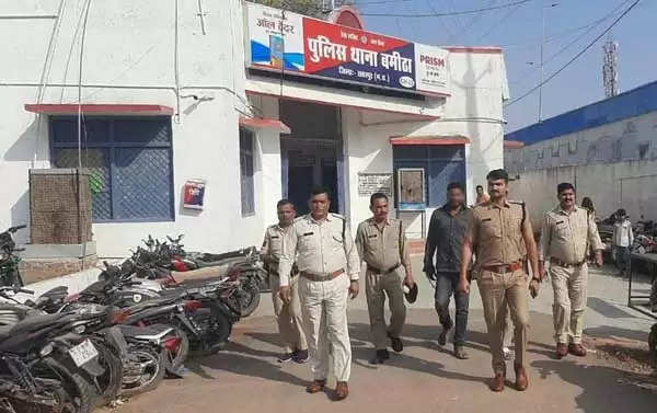 छतरपुर: पुलिस के हत्थे चढ़ा प्रदेश का कुख्यात इनामी शूटर