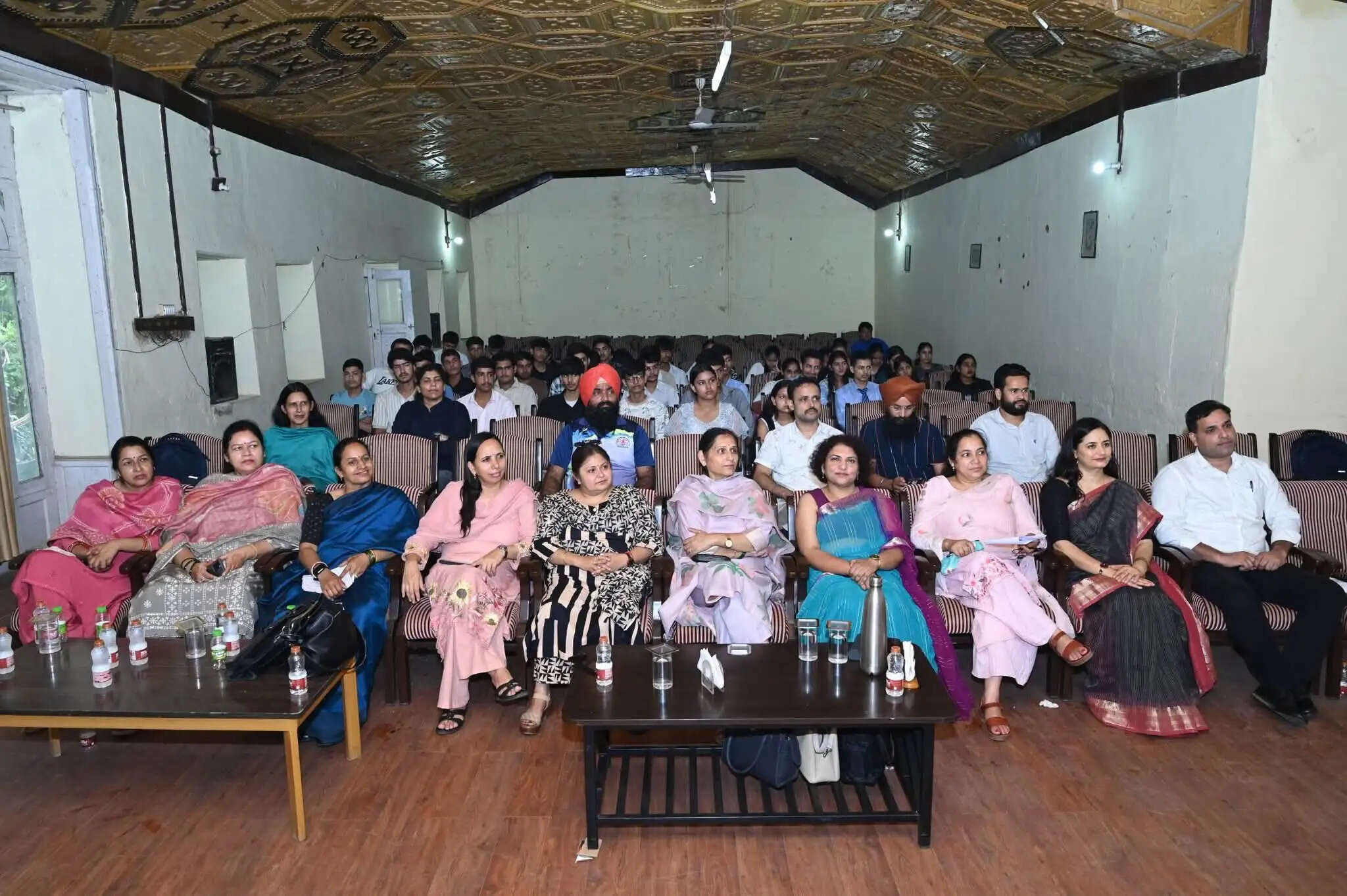 महाराजा लक्ष्मण सेन स्मारक महाविद्यालय में दीक्षारंभ का आयोजन