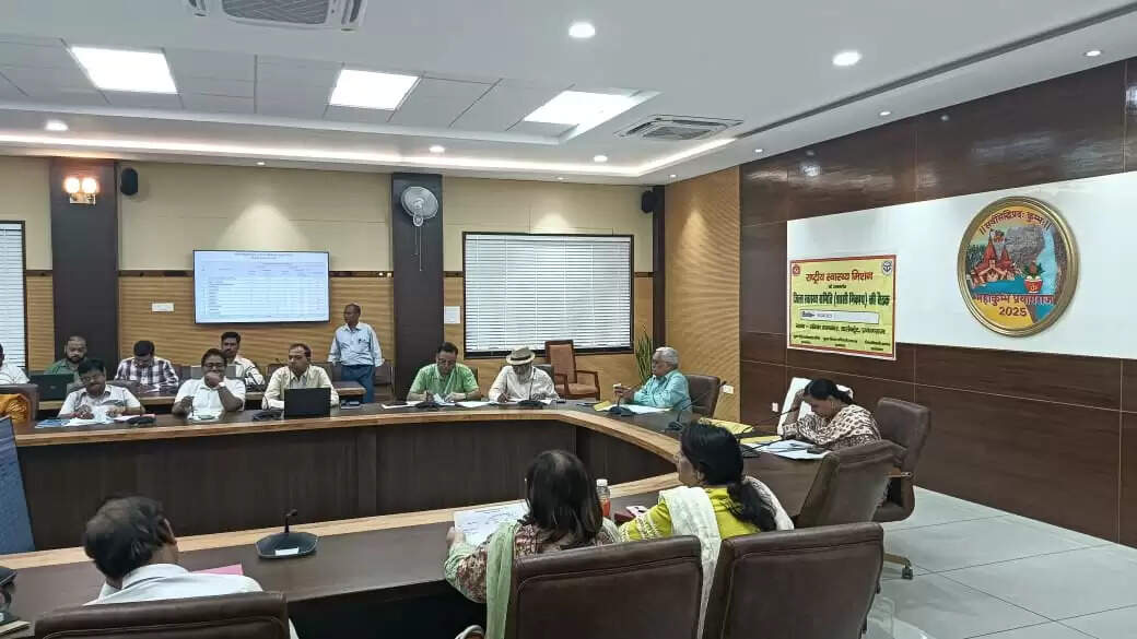 स्वास्थ्य कार्यक्रमों का प्रभावी पर्यवेक्षण नहीं किए जाने से नाराज सीडीओ ने लगाई फटकार