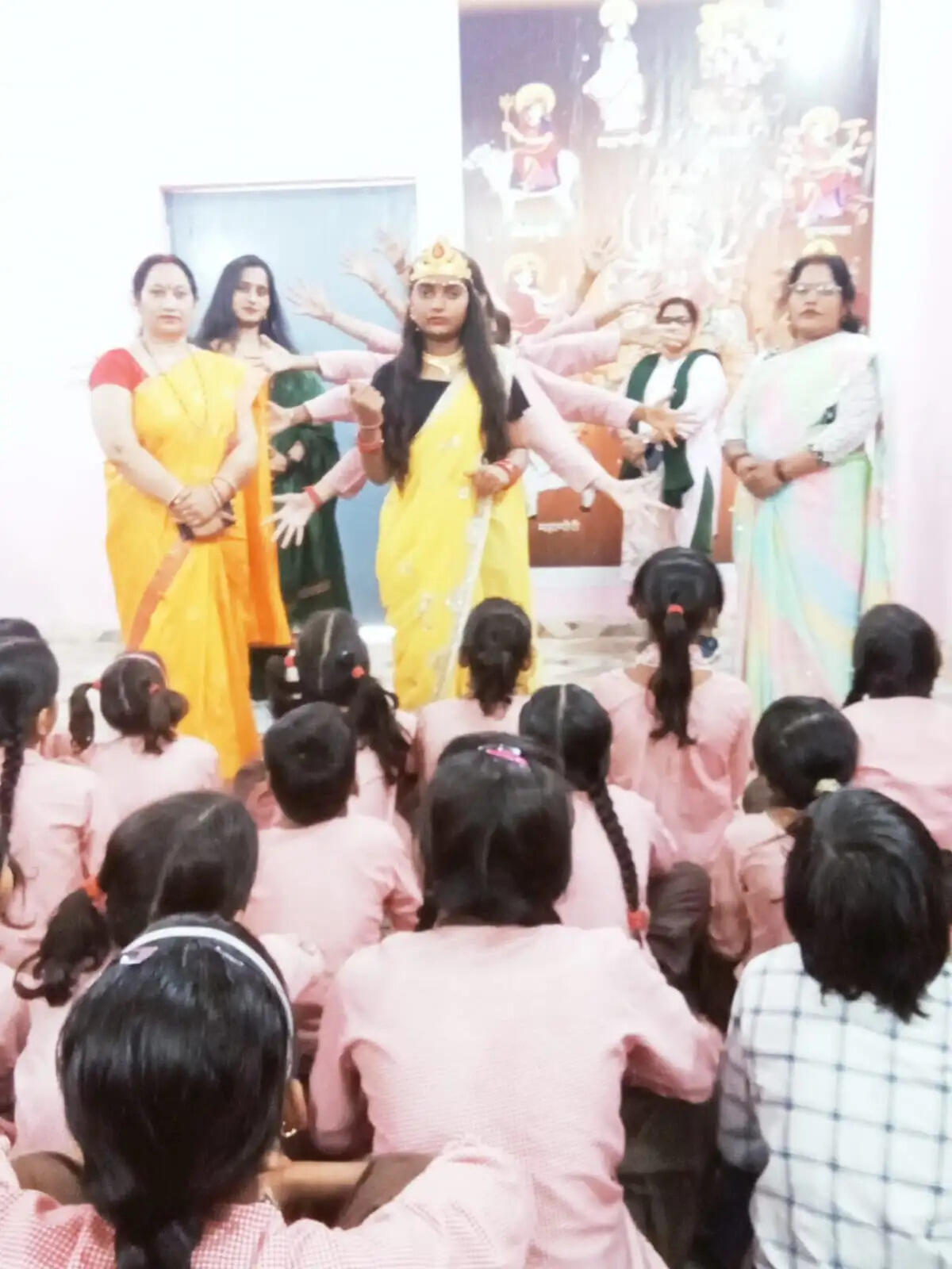 सरकारी विद्यालयों में सजी नवदुर्गा, 2.33 लाख बच्चों ने गढ़े शक्ति के प्रतीक