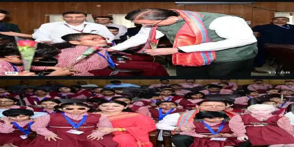 दिव्यांग बच्चों के बीच मुख्यमंत्री धामी ने मनाया जन्मदिन