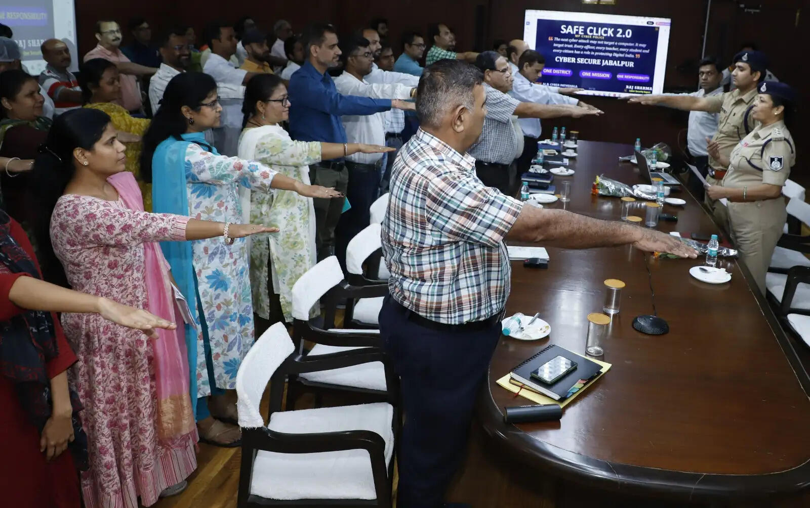 जबलपुर : शक्ति भवन में साइबर सुरक्षा पर जागरूकता सत्र, कर्मचारियों को डिजिटल ठगी से बचाव के बताए उपाय