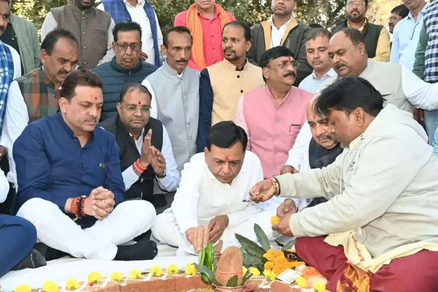 उप मुख्यमंत्री देवड़ा ने किया गोराबाजार थाना के नए भवन का भूमिपूजन