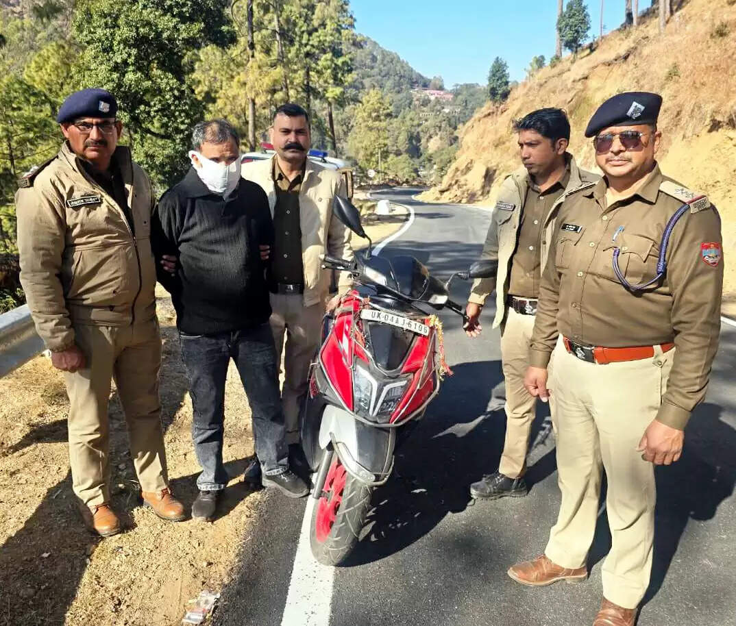 फरार होटल का प्रबंधक चोरगलिया से दबोचा गया