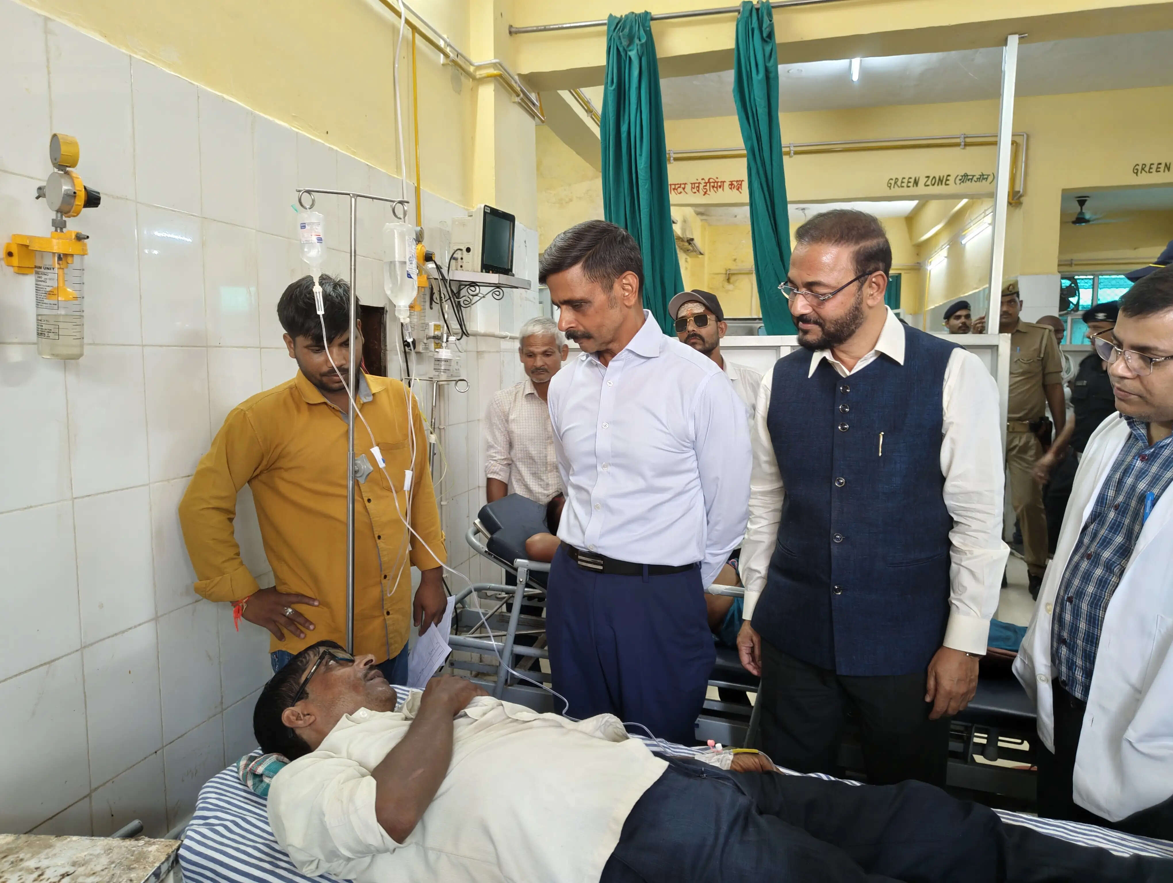 अस्पताल में भर्ती मरीजों से मधुर व्यवहार करें चिकित्सक: मंडलायुक्त
