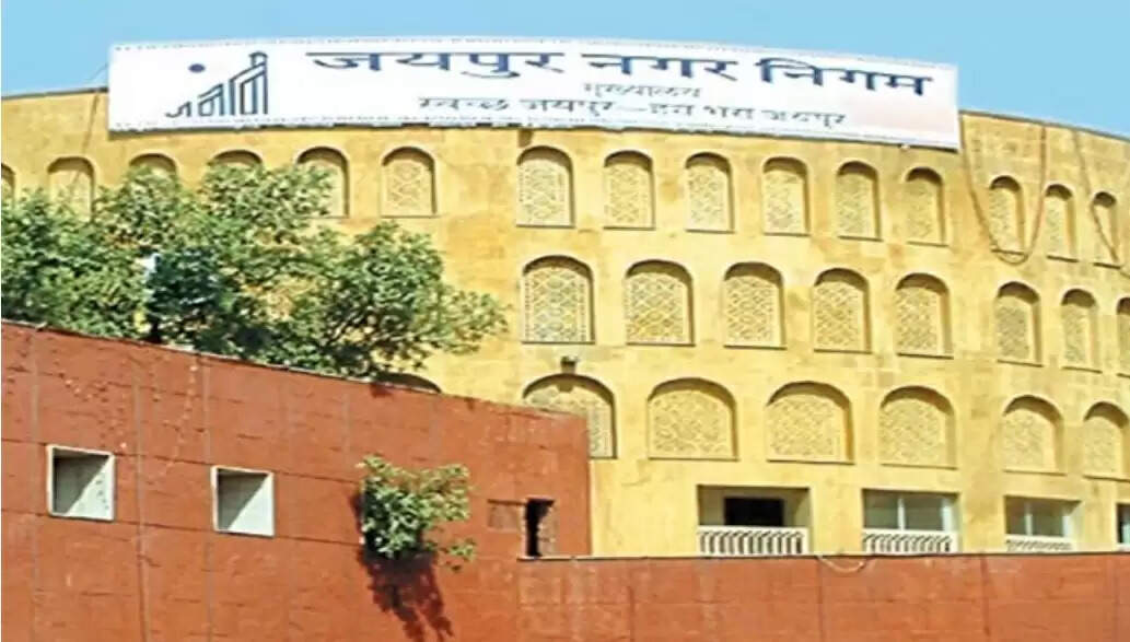 सरकार के दो वर्ष पूर्ण होने पर नगर निगम के विभिन्न स्वच्छता जागरूकता कार्यक्रम