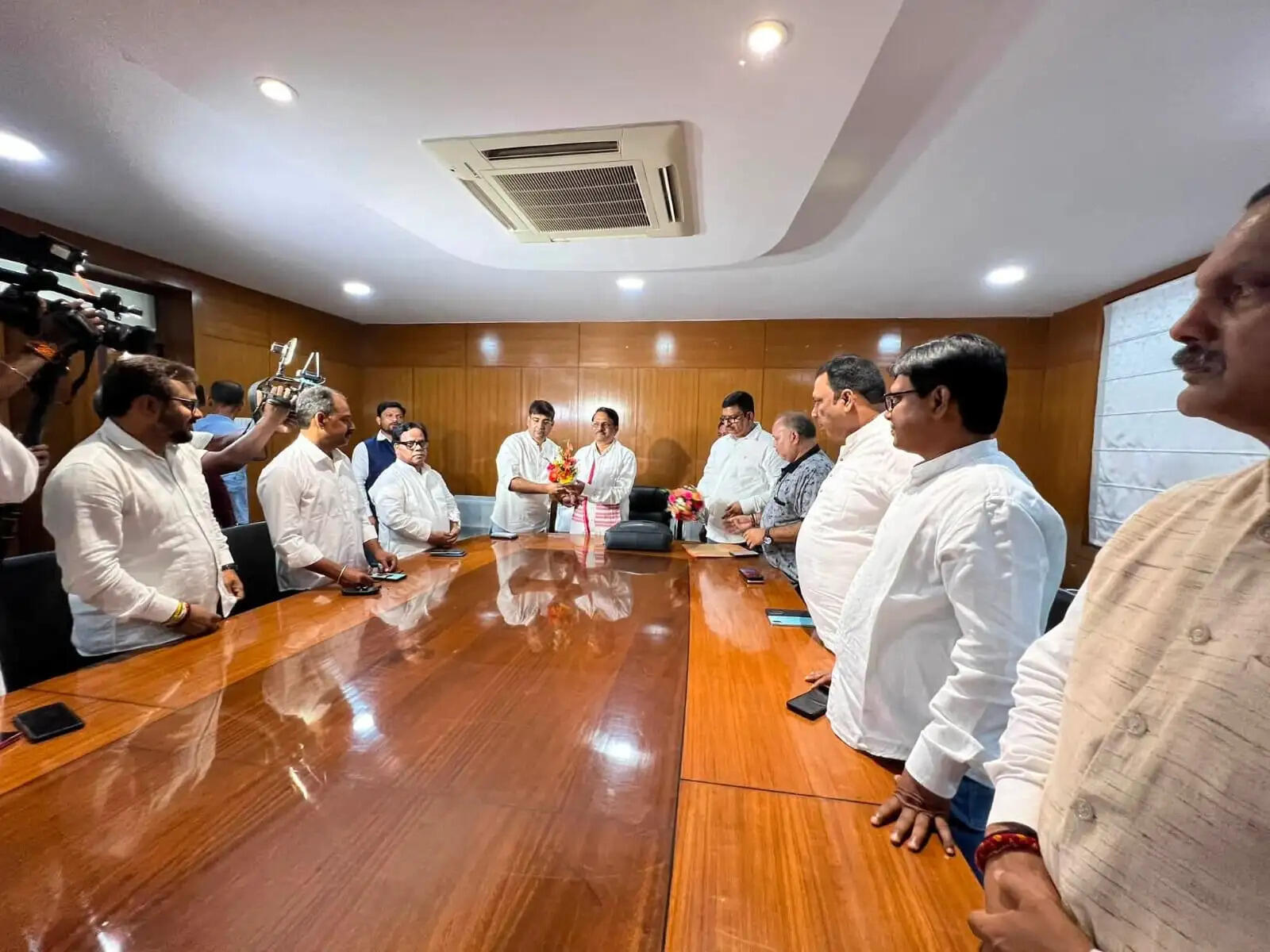 एसआईआर को लेकर कांग्रेस गंभीर, किसी पात्र मतदाता का नाम सूची से नहीं हटने देंगे : के. राजू