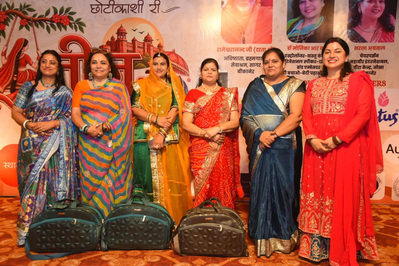 छाेटीकाशी री तीज महोत्सव में उमड़ा उत्साह&nbsp;: कैटवॉक और सावन क्वीन प्रतियोगिता बनी आकर्षण का केंद्र