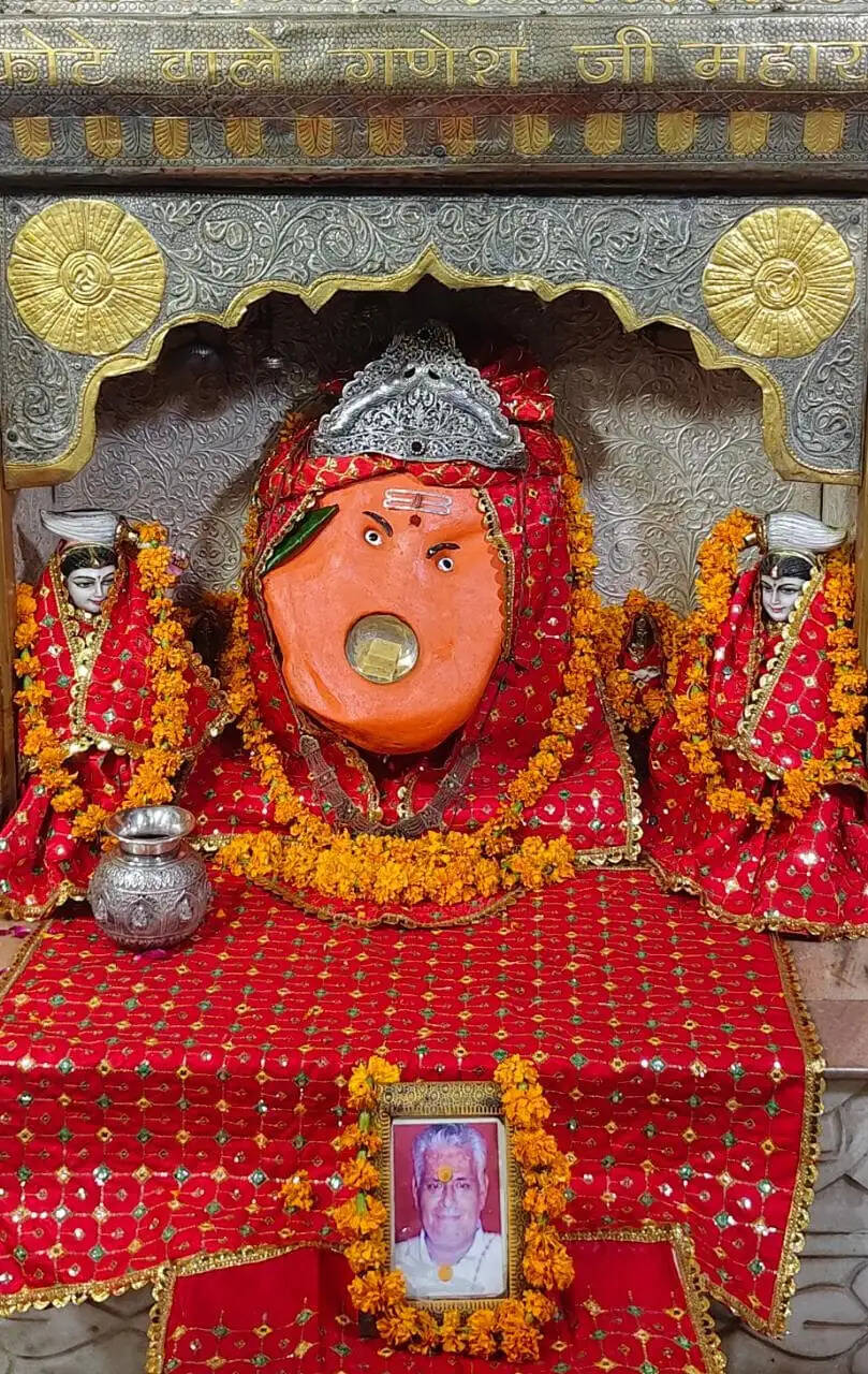 गणपति के जयकारों से गूंज उठी छोटी काशी:&nbsp;पुष्य नक्षत्र पर गणेश जी का पंचामृत अभिषेक