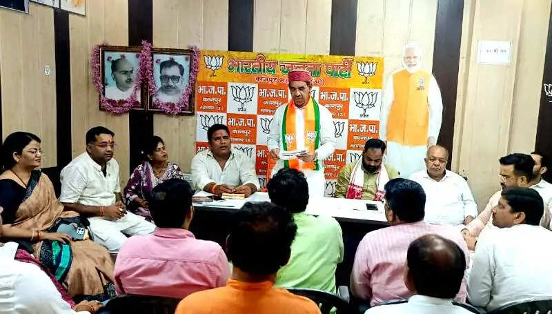 डॉ. मुखर्जी के विचारों को जन-जन तक पहुंचाएंगे कार्यकर्ता : अनिल दीक्षित