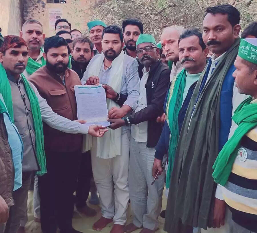 भाकियू ( टिकैत) की मासिक बैठक में&nbsp;क्षेत्रीय समस्याओं पर चर्चा, एसडीएम ने निस्तारण का दिया आश्वासन