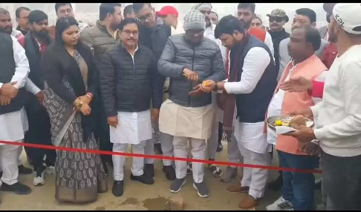 अखिलेश यादव खुद को प्रकृति और ईश्वर से बड़ा समझते हैं: गिरीश यादव खेल मंत्री