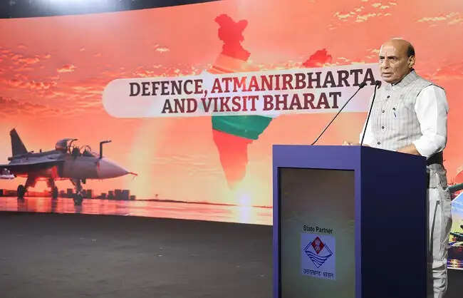 अब पाकिस्तान की तरफ से आतंकी हरकत होने पर 'ऑपरेशन सिंदूर' से भी बड़ा प्रहार होगा : रक्षा मंत्री