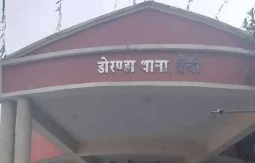 रांची : डोरंडा थाना प्रभारी दीपिका प्रसाद हटाई गईं, अभिनंदन कुमार बने नए थाना प्रभारी