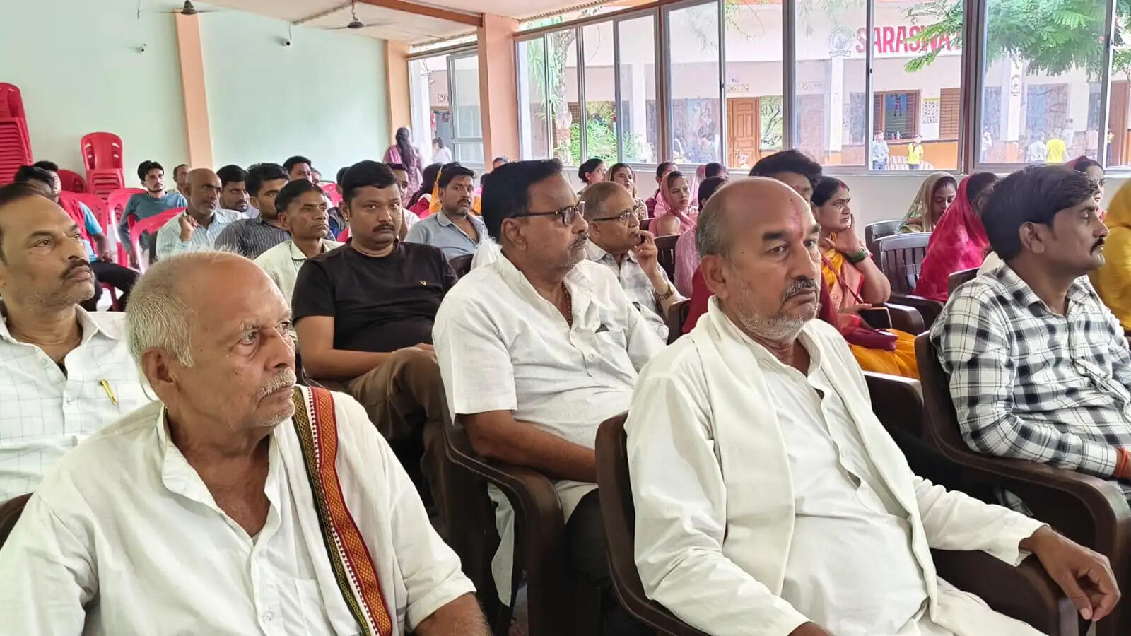 भारत की महिमा स्वर्ग से भी बढ़कर : राजेन्द्र देव