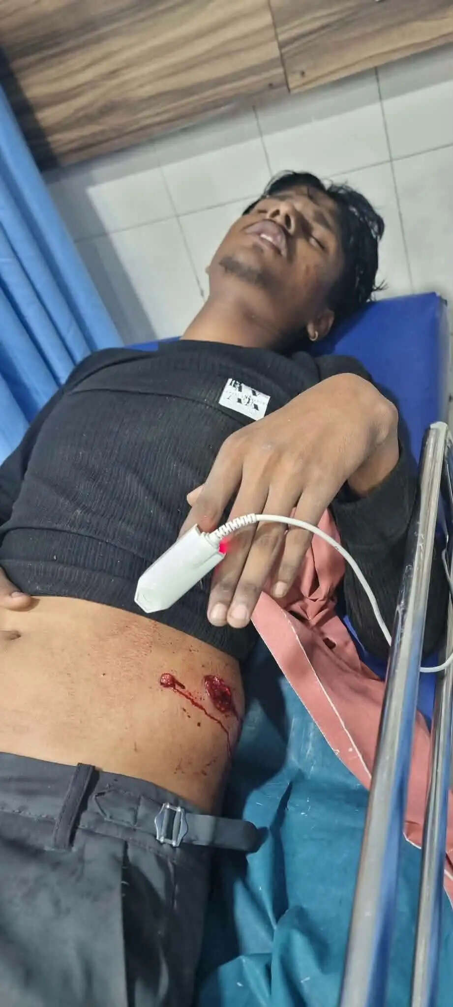 बोलबम यात्रा निकालने को लेकर दूसरे समुदाय के आपत्ति पर विवाद,पुलिस की गोली से एक युवक की मौत 9 घायल,लगा कर्फ्यू