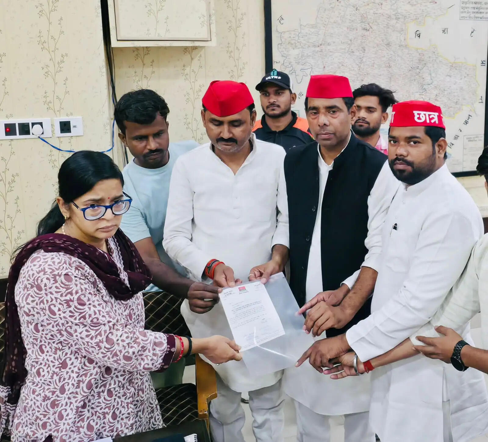 देवरिया के लक्ष्मीपुर गांव में हुई घटना की न्यायिक जाँच हो : विजय रावत