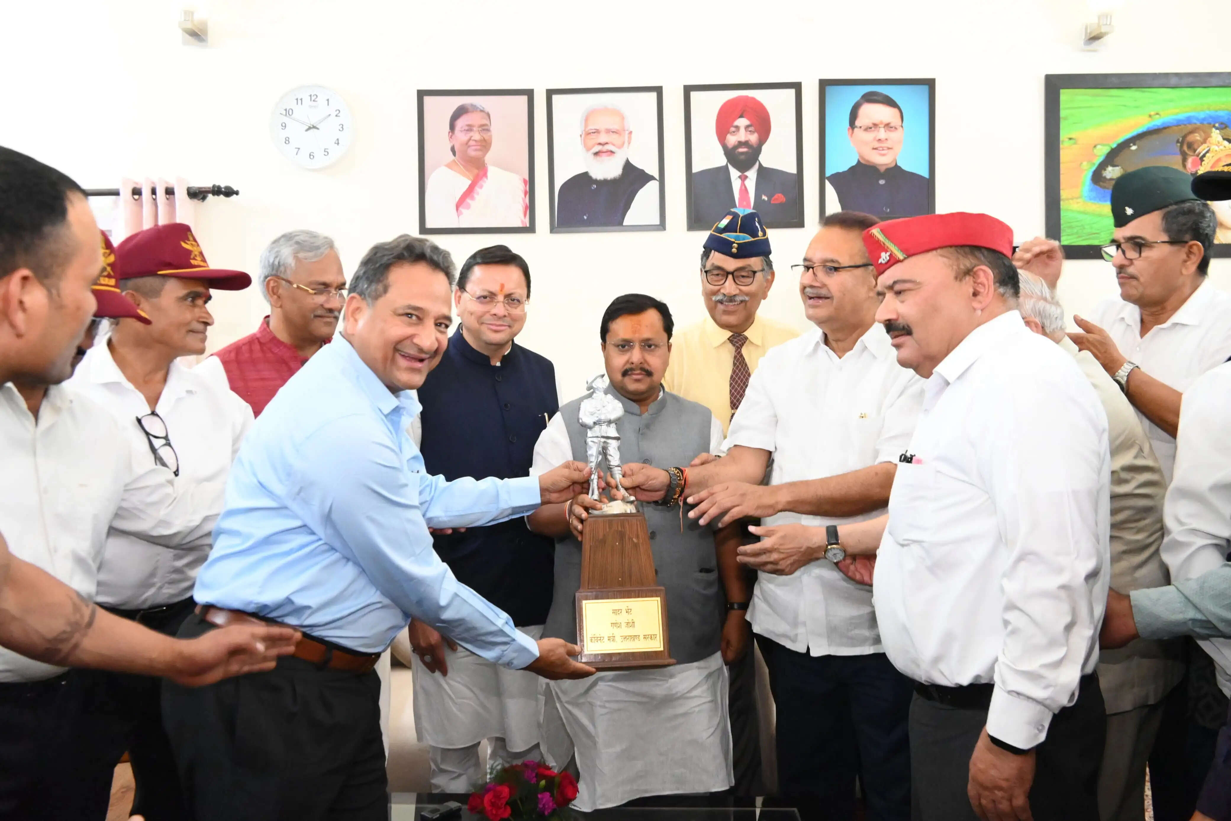 पूर्व सैनिकों ने भाजपा अध्यक्ष नितिन नवीन से की मुलाकात