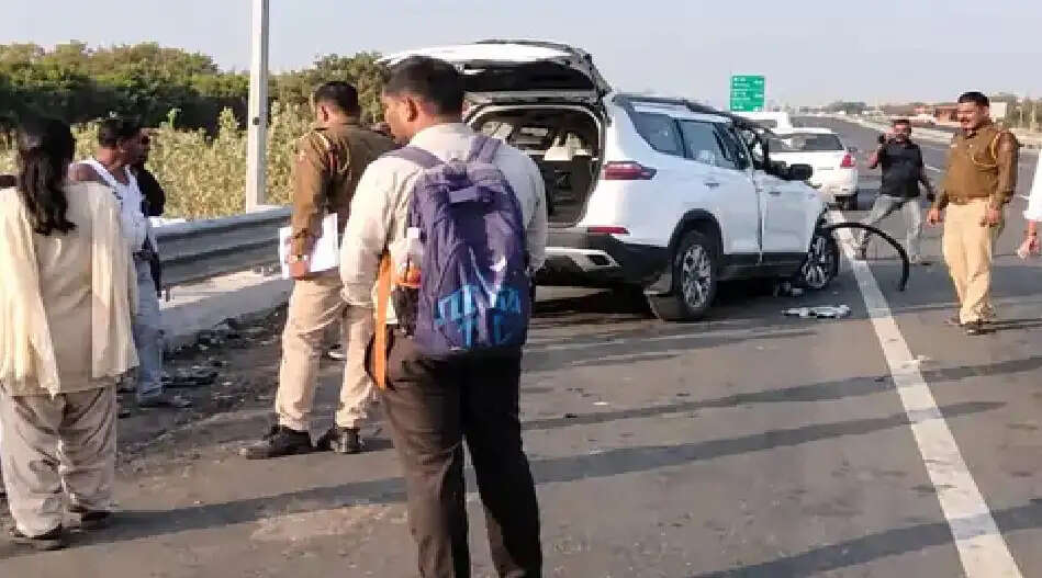 कैंटर ने पूर्व सैनिक को कुचला, मौत