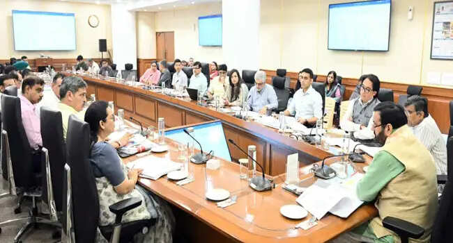 उच्च शिक्षा के लिए रोडमैप तय, ‘अव्वल बालिका योजना’ में मेधावी छात्राओं को मिलेगी स्कूटी