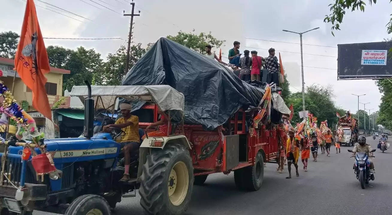 तीसरे सोमवार पर कांवड़ चढ़ाने के लिए मुरादाबाद पहुंचे सैकड़ों बेड़े