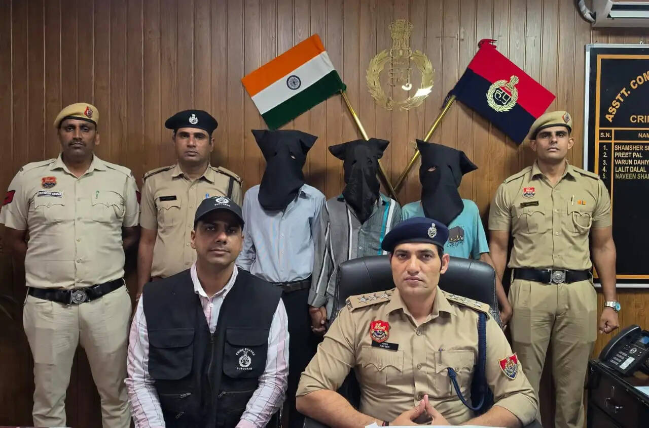 गुरुग्राम: महिला को घायल कर लूटने वाले तीन युवक व एक नाबालिग गिरफ्तार