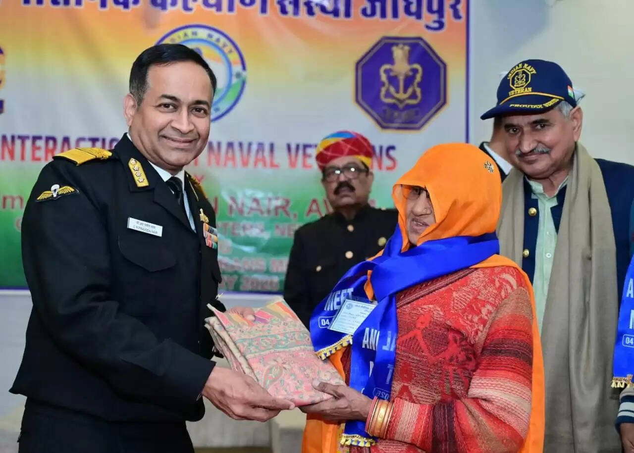 वीर नारियां और गौरव सैनिक राष्ट्र की धरोहर: एडमिरल नायर