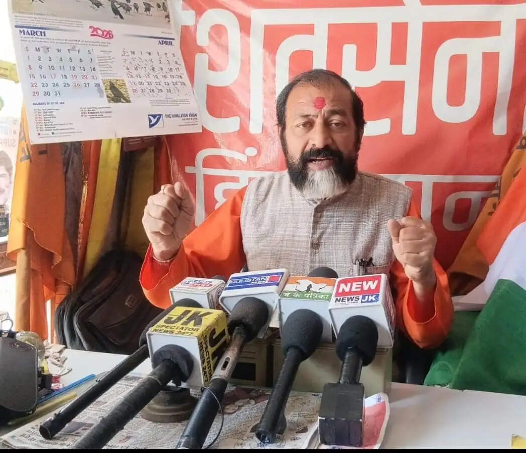 एलपीजी सिलेंडरों की कालाबाजारी पर शिवसेना हिंदुस्तान का तीखा विरोध