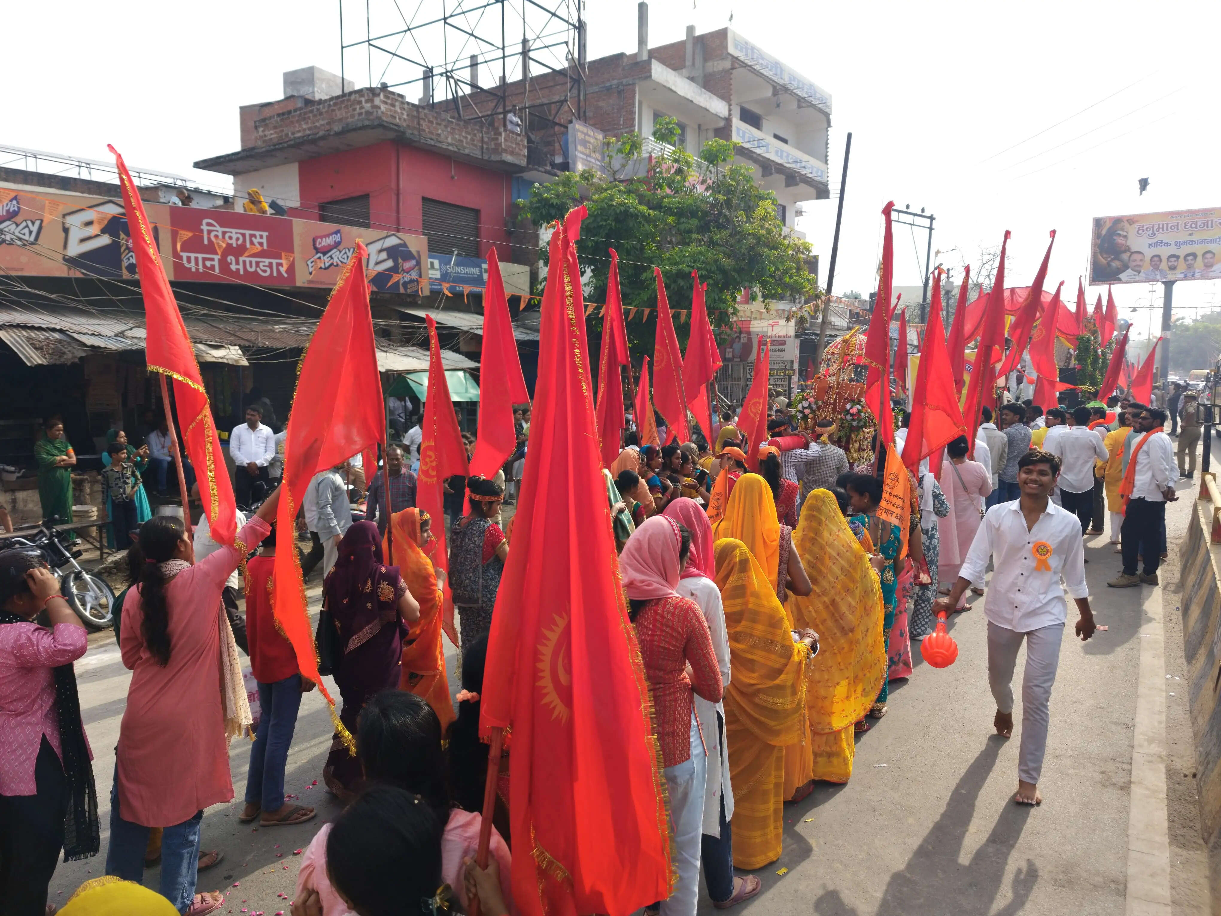 11वें रुद्रावतार संकटमोचन हनुमान के जयंती पर काशी नगरी हनुमत आराधना में लीन
