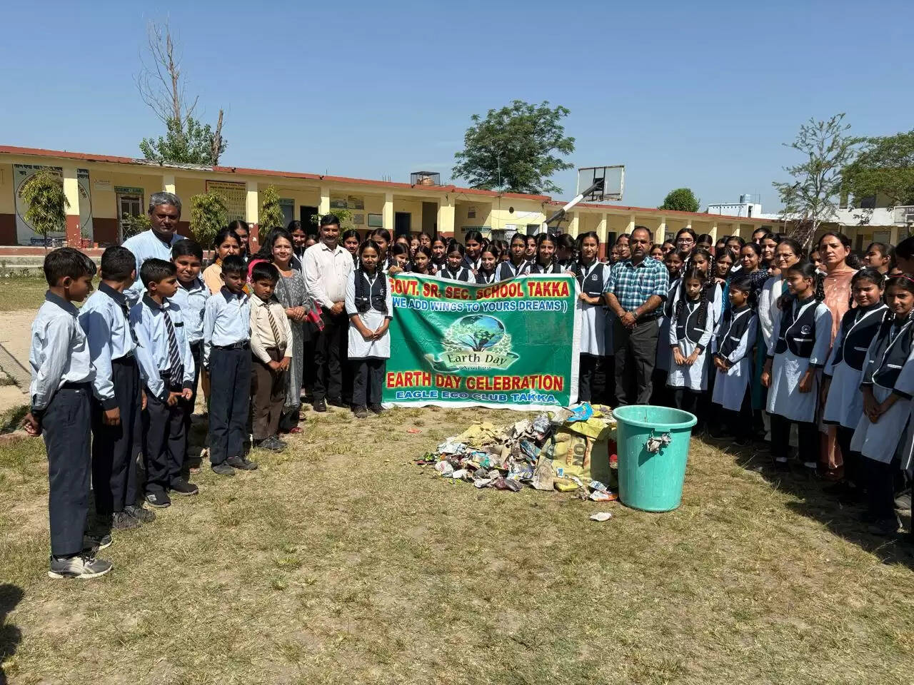 टक्का स्कूल में मनाया अर्थ डे