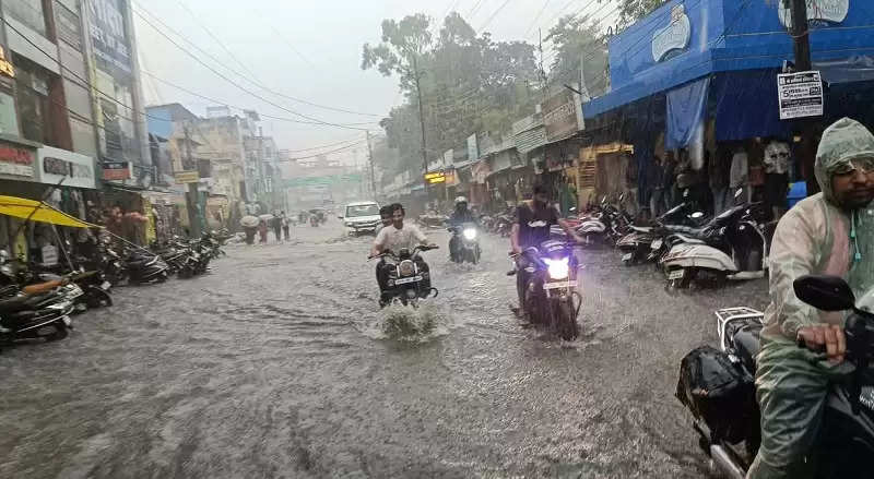 मप्रः अतिवृष्टि से प्रभावित जिलों में 141 नागरिकों को सुरक्षित बाहर निकाला गया