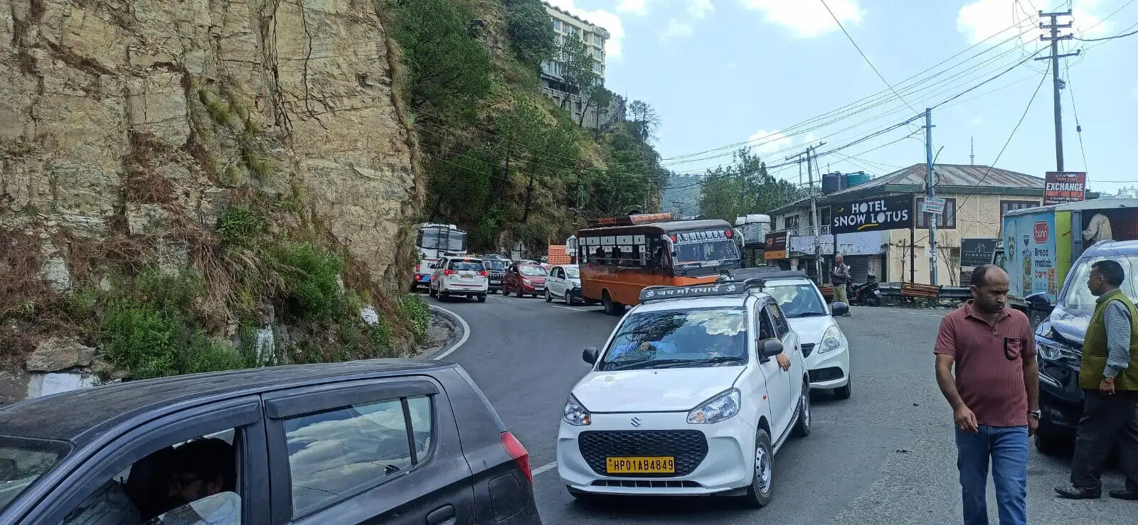 हिमाचल में वाहनों का परमिट शुल्क बढ़ाने की तैयारी, 30 दिन में मांगे सुझाव